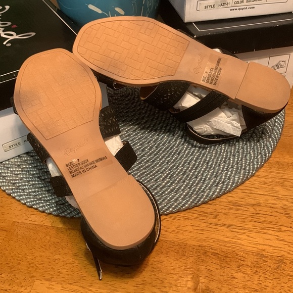 Qupid Black Lizard Suede Sz 7 Sandals ~ NIB - Picture 6 of 8